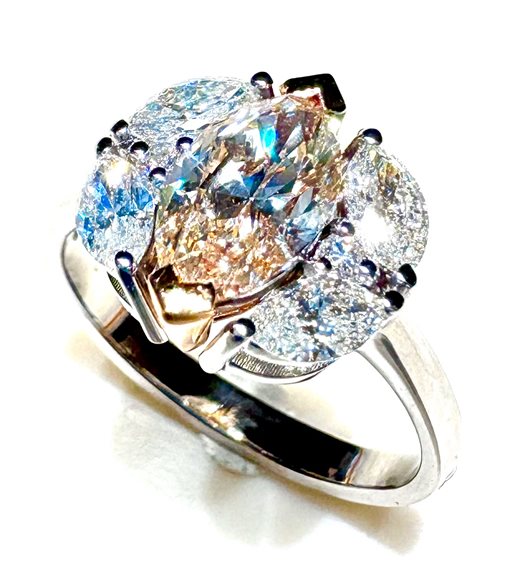 Ringe Sommer Gioielli Dame LUXURY in Weißgold Diamante 1.03 Ct NAVETTE FANCY CT 1.03 VVS - NAVETTE FANCY CT 1.03 VVS